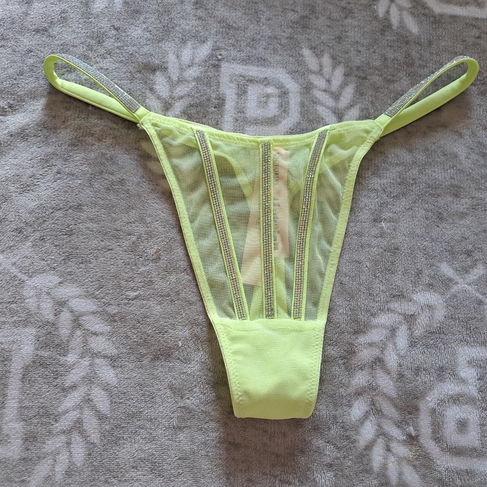 VS shine straps panty (M) NWT